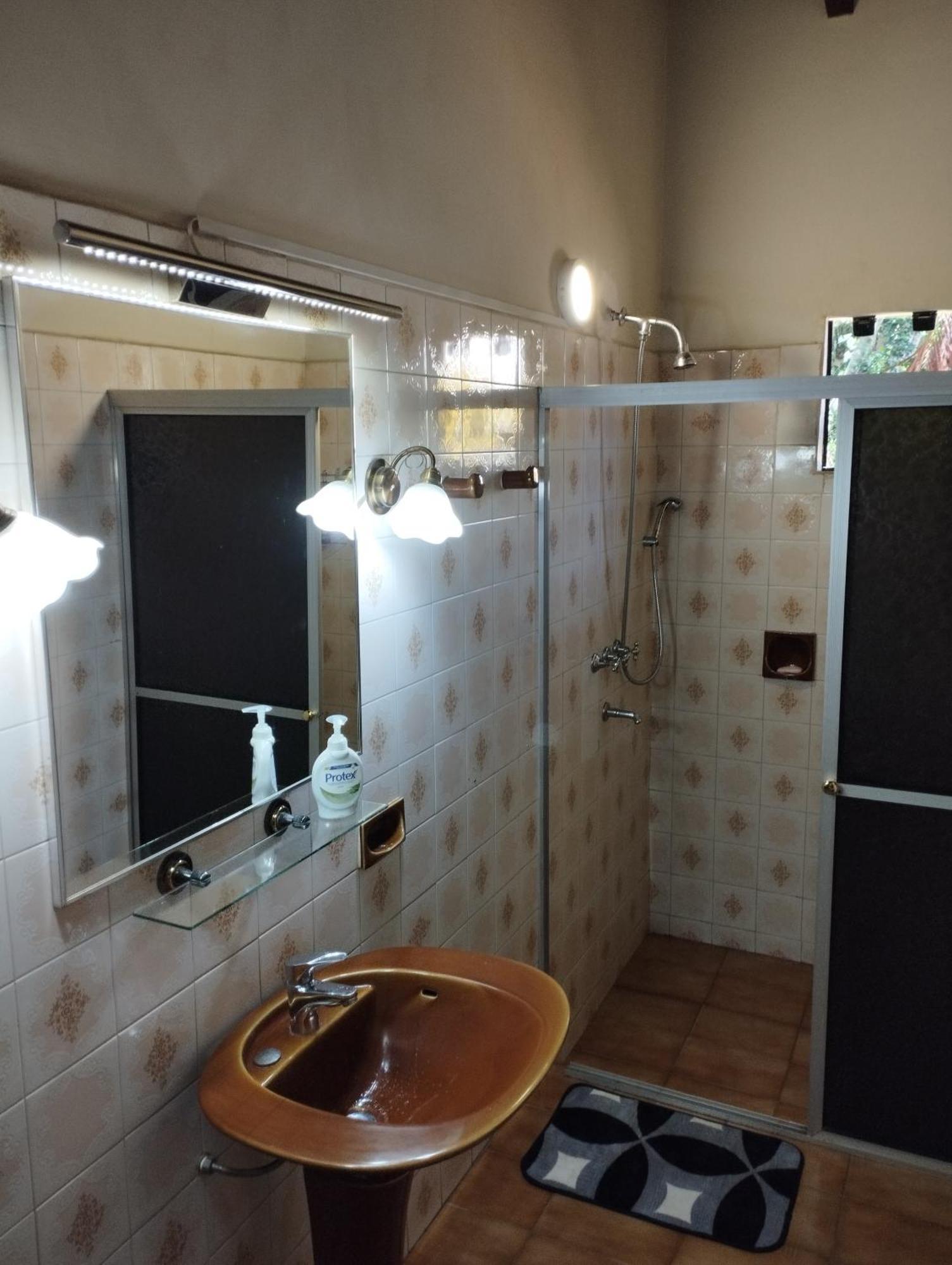 Residencia-Univ Leilighet Ciudad del Este Eksteriør bilde